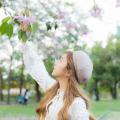 Nilawan Iamchuasawad   Beautiful girl in the flower field - 01