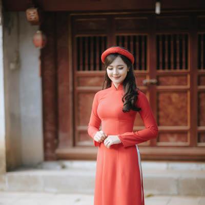 Áo Dài Đỏ Việt Nam 14