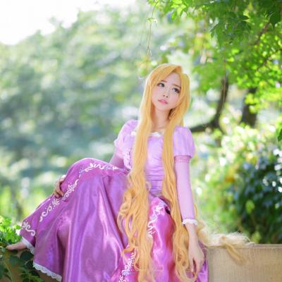 Rapunzel cosplay by Tomia 25