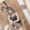 Mai Sakurajima - Bunny Girl 01