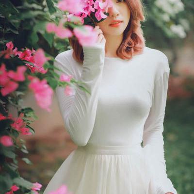 Gái xinh với Hoa Giấy 15