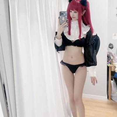 Kitagawa Marin &amp; Liz-Kyun 33